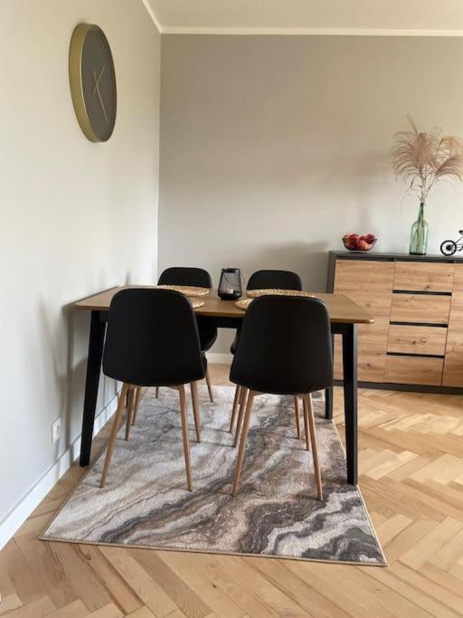 Four Bedroom Lachmana Apartament Warszawa
