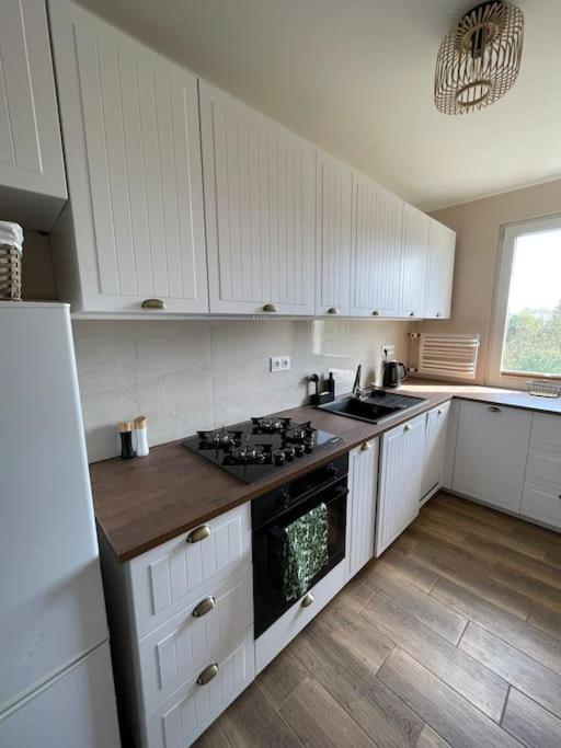 Four Bedroom Lachmana Apartament Warszawa